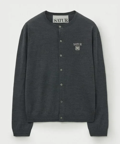Loren Basic Crew Neck Fine Cardigan Charcoal｜K-POPアイドル着用
